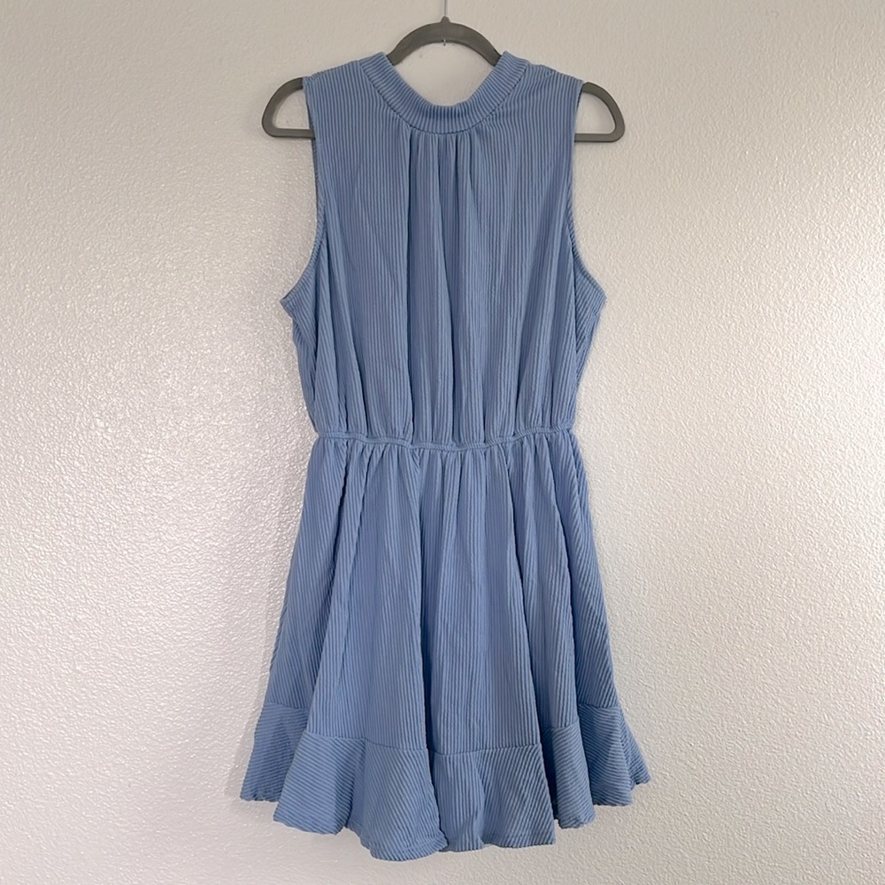 white birch Light Blue Pleated Sleeveless A-Line Dress